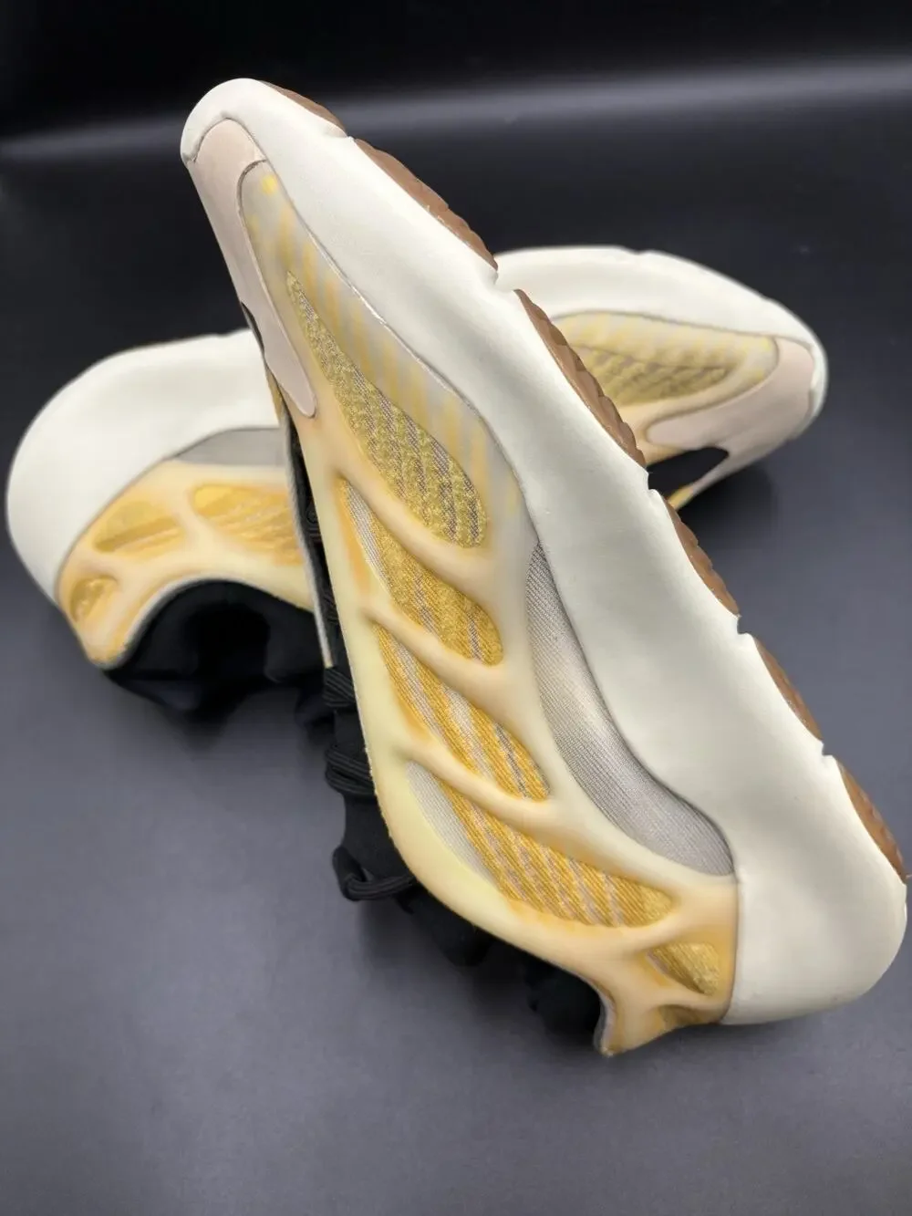 adidas Yeezy 700 V3 Mono Safflower Men’s Size 11